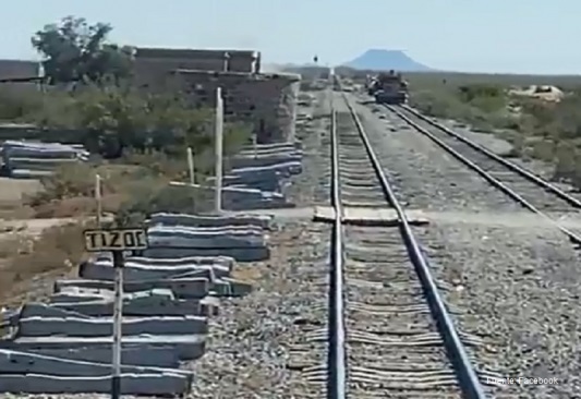 Lo embiste el tren y sobrevive