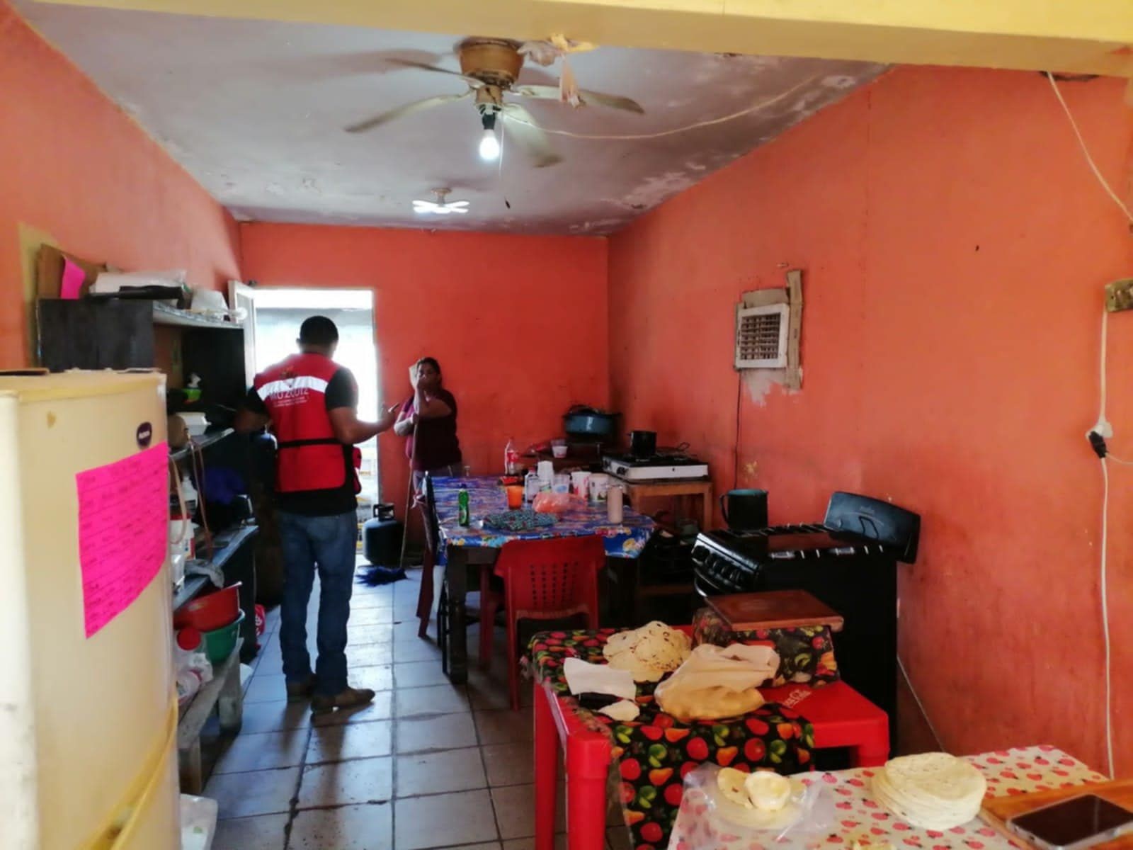 Rápida intervención de PC evita posible tragedia en negocio de tortillas