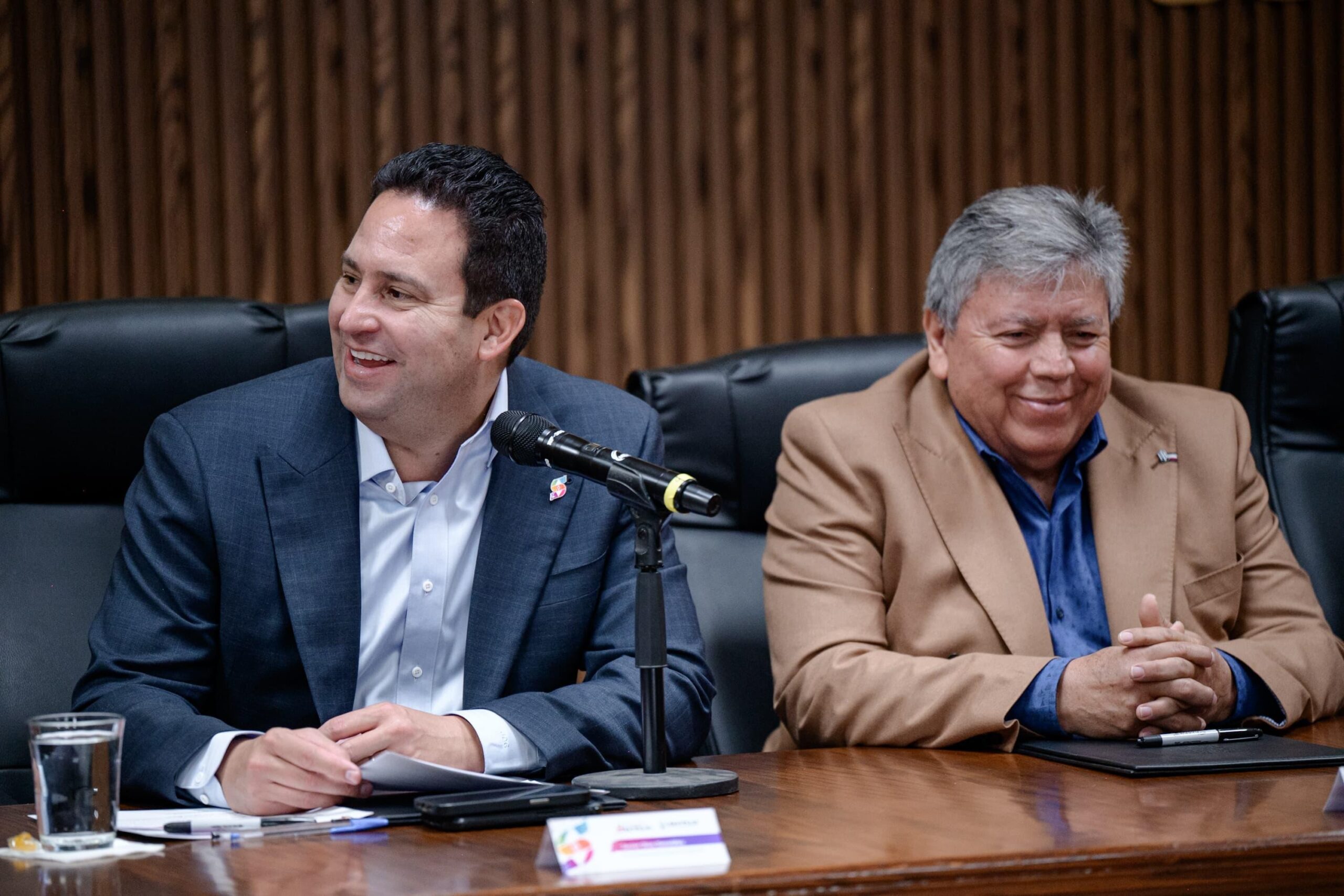 Suma esfuerzos Javier Díaz para llevar más programas al campo