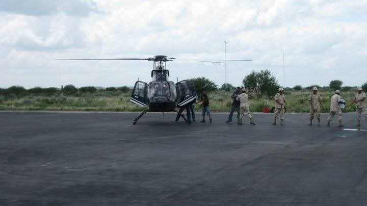 Aeropuerto de Nueva Rosita apoyó a brigadas de CONAFOR para el combate de incendios foréstales en sierra de Múzquiz