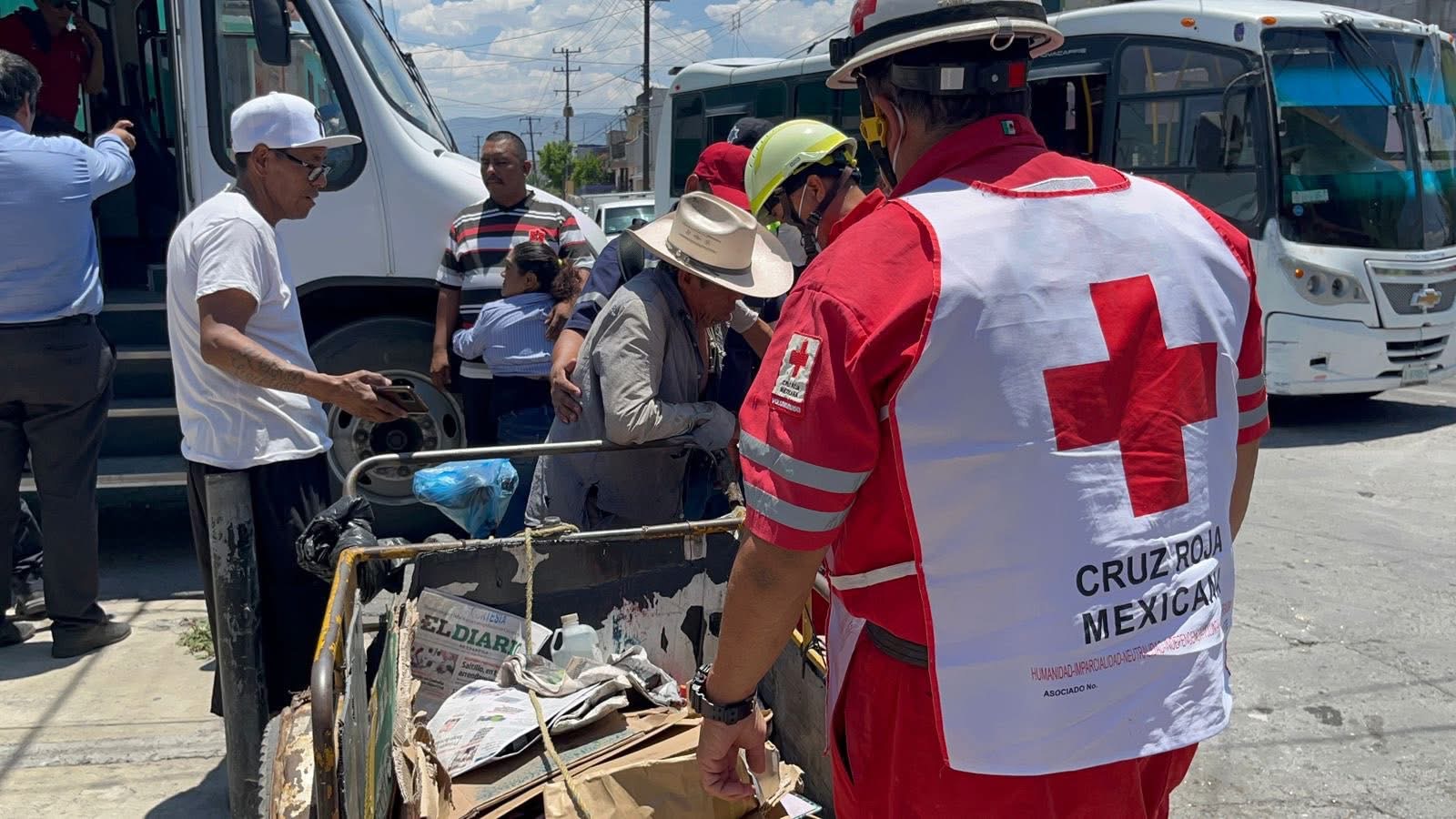 Adulto mayor recolector de reciclables es atropellado por camión en Saltillo