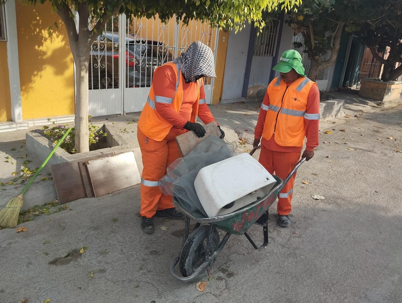 Servicios Públicos recolectó 160 toneladas de desechos durante la brigada municipal en Las Julietas