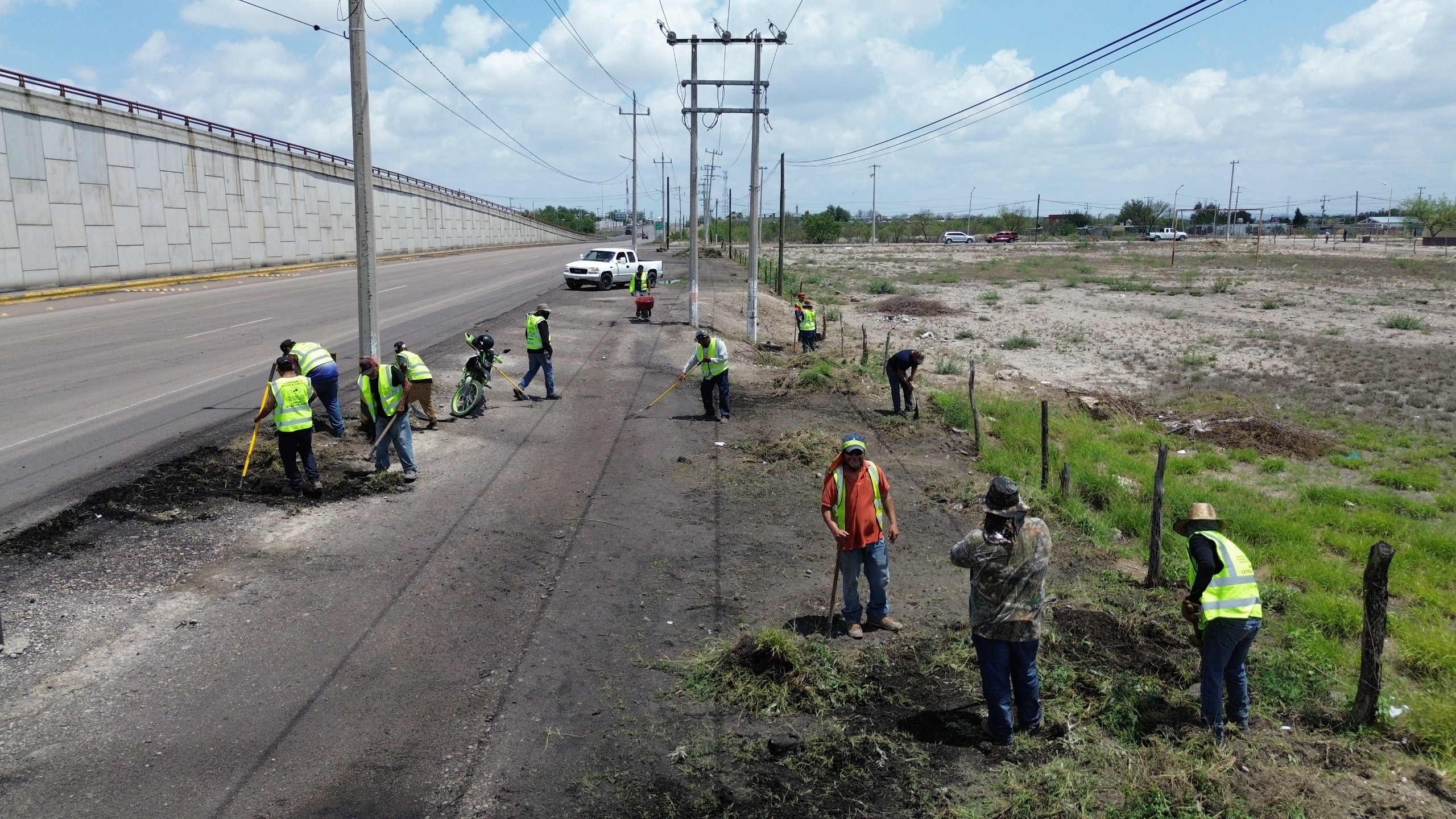 Impulsa Óscar Ríos Ramírez limpieza total en puntos estratégicos de San Juan de Sabinas