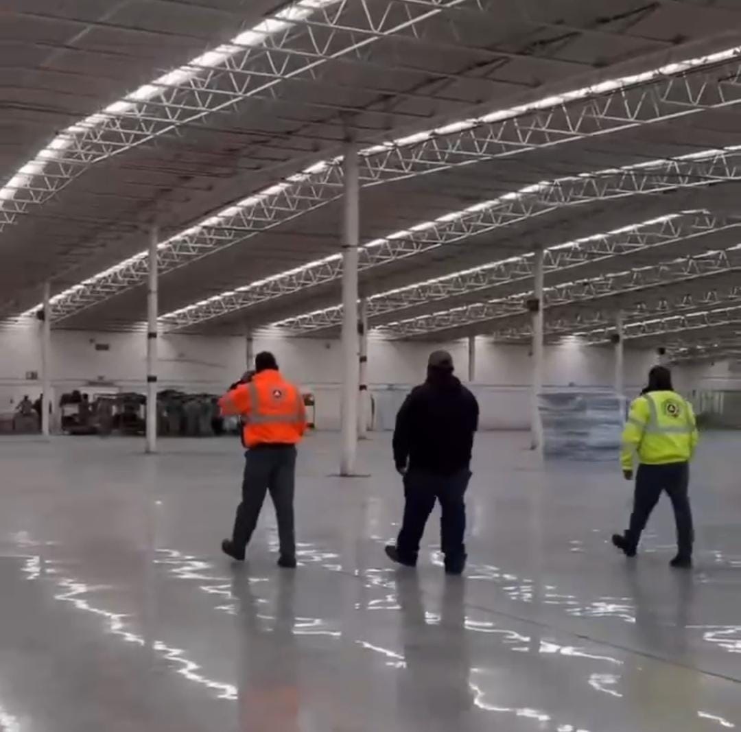 Llegan repatriados al albergue; hacen falta ropa y zapatos