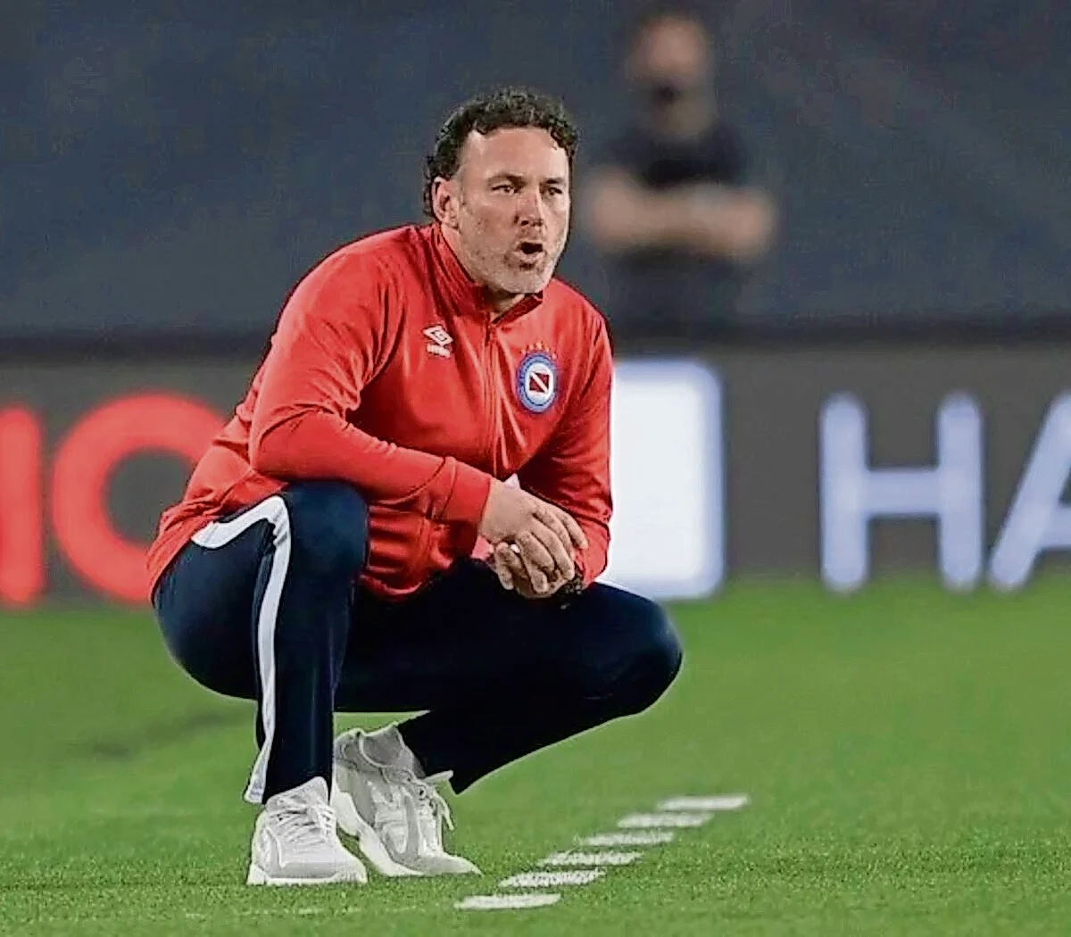 Gabriel Milito toma las riendas de Chivas