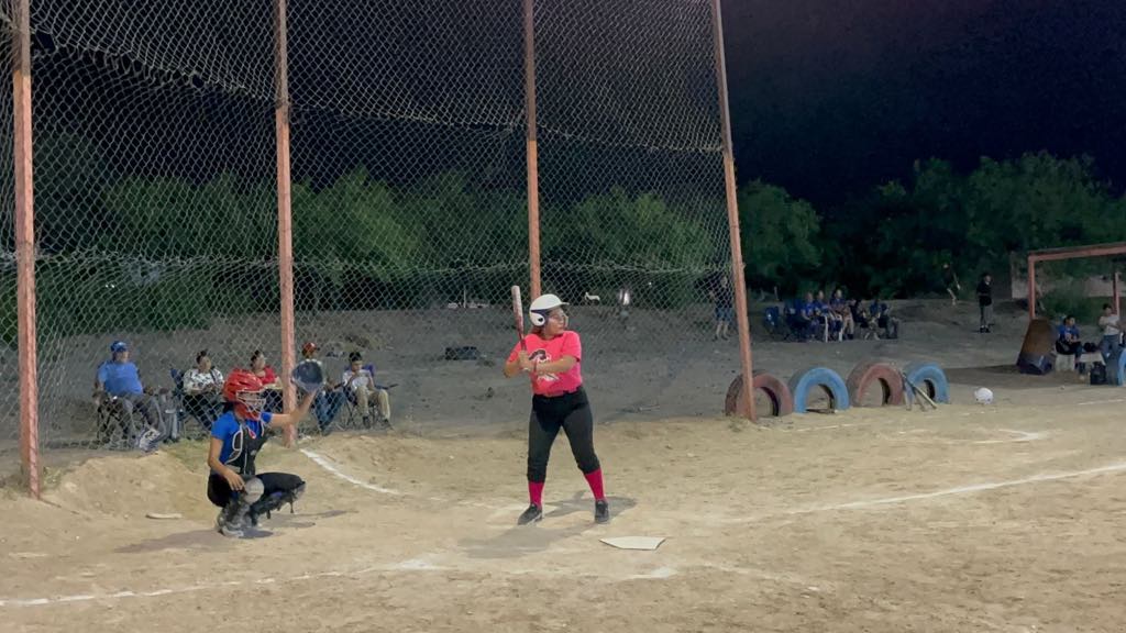 Cachorras de Juárez derrota a Sultanas