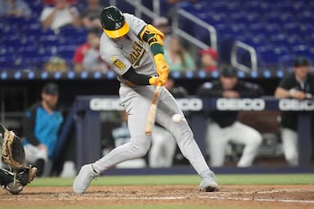 Luis Urías conecta su quinto jonrón de la temporada, pero Oakland cae ante Miami