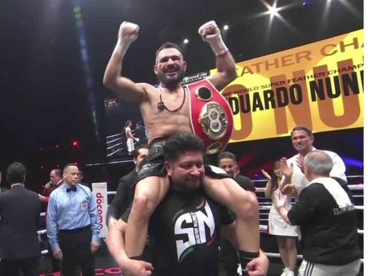 Eduardo ‘Sugar’ Núñez, nuevo campeón mundial superpluma para México