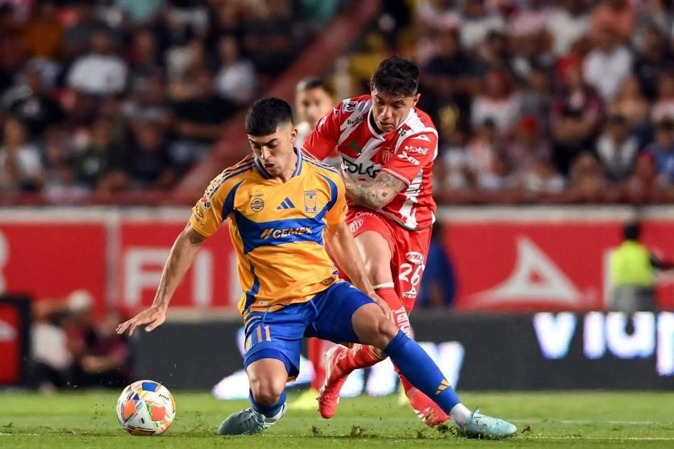 Necaxa y Tigres empatan en un duelo sin goles