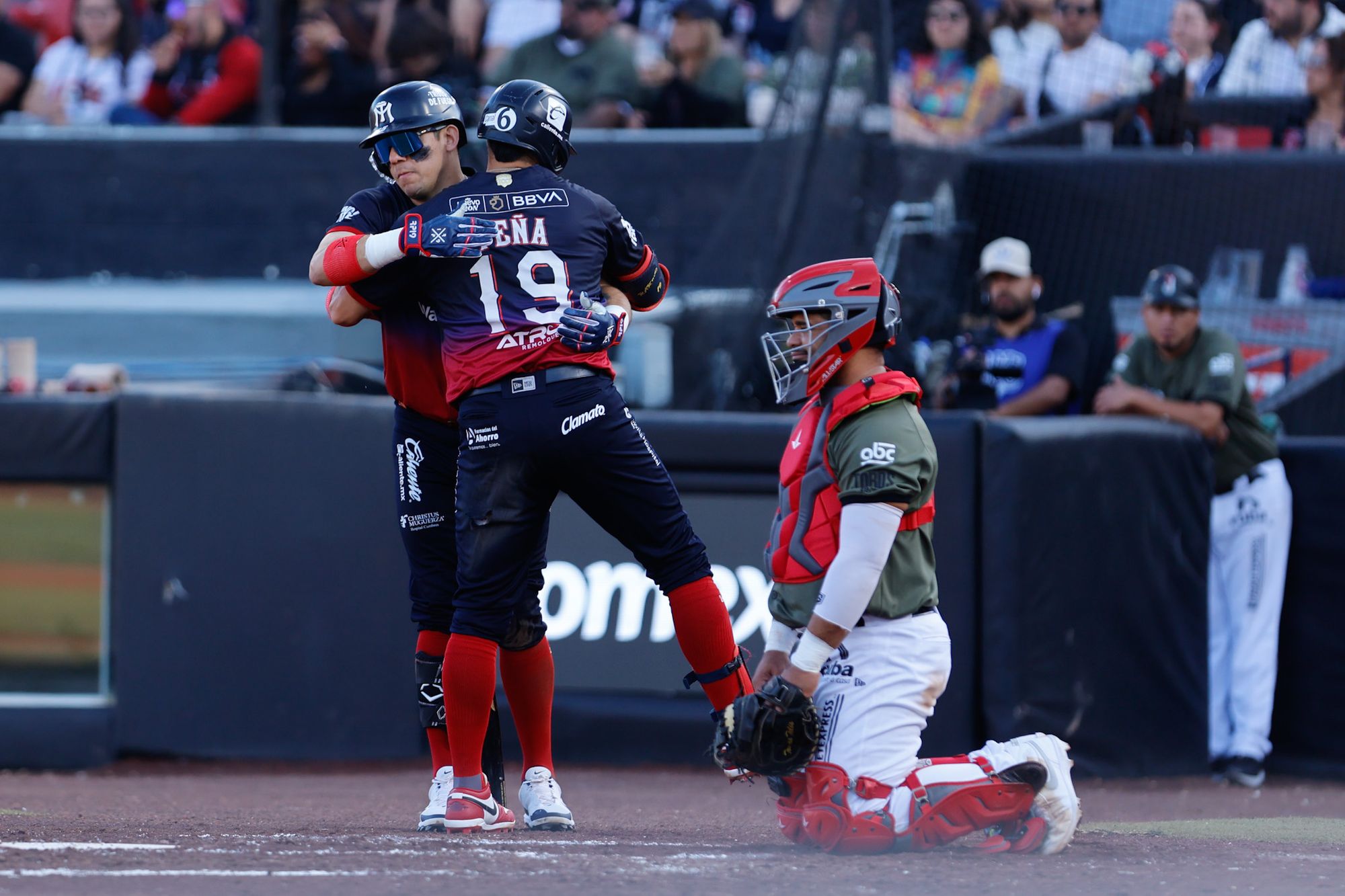 Sultanes remonta y empata la serie ante Toros en Tijuana