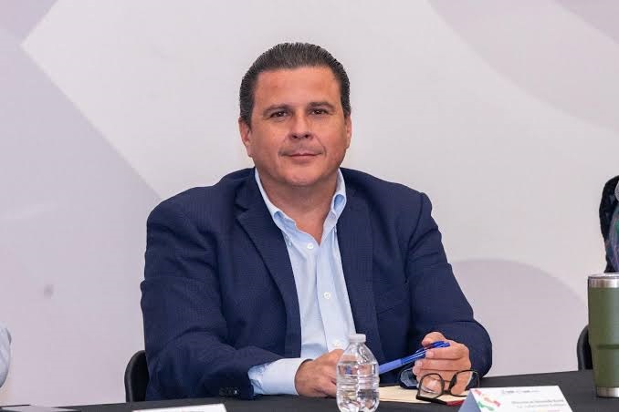 Anuncian la compra de seis camiones recolectores de basura