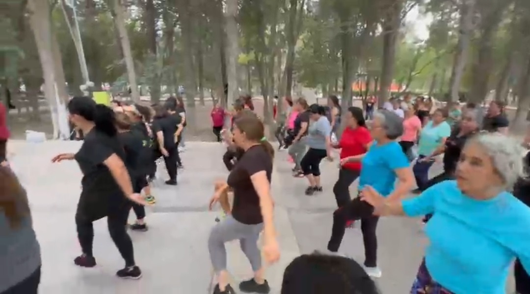 Arranca programa “Al ritmo de Arteaga” con clases de bailo terapia y folklor gratuitas