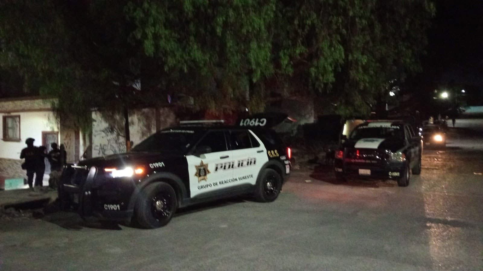 Droga y réplica de arma aseguradas durante cateo en la colonia Bellavista