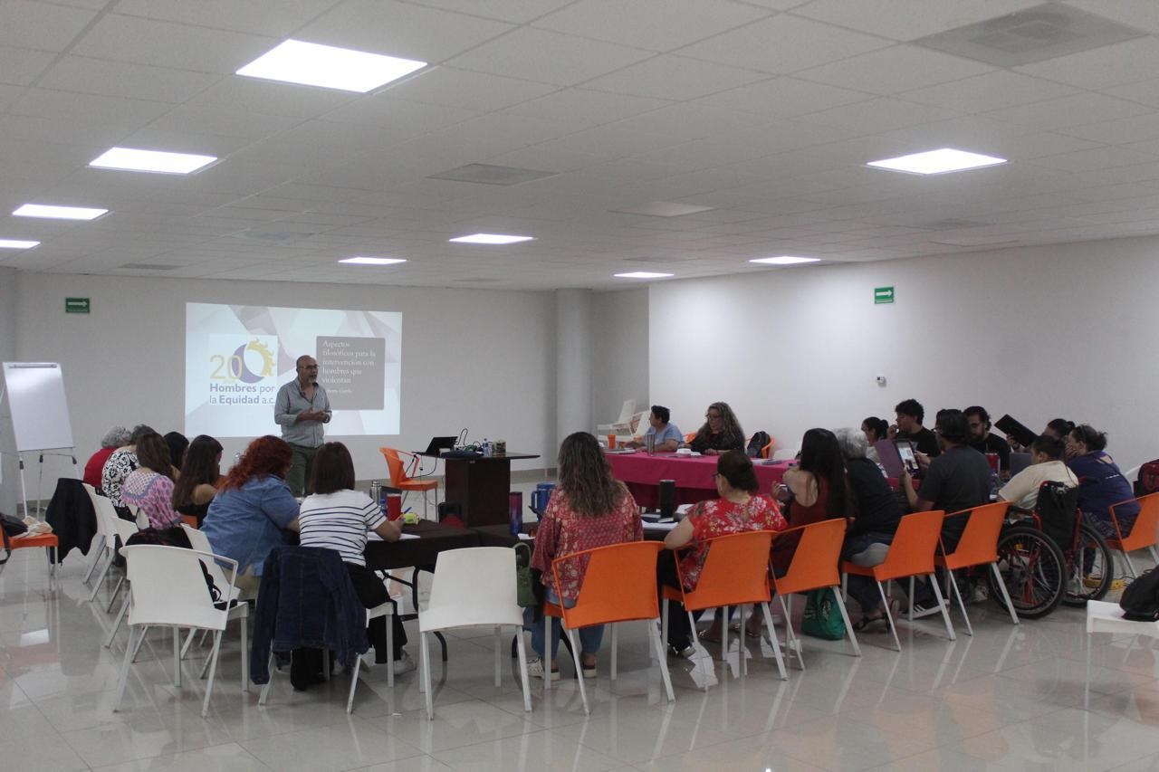DIF realiza taller “intervención con hombres violentos desde un enfoque feminista y crítico”