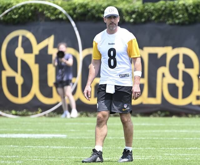 Aaron Rodgers inicia nueva etapa con Steelers