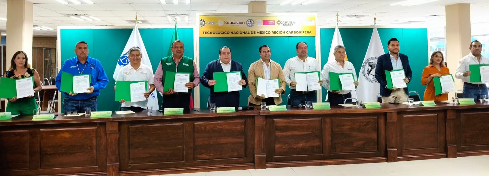 Firman convenio de colaboración ICATEC, Radio Kickapú, Tecnológico Nacional de México y COBAC en la Región Carbonífera