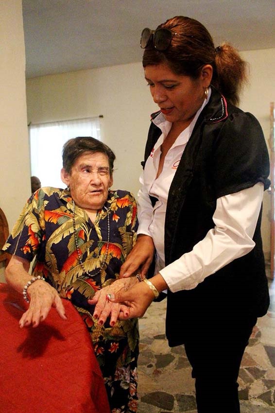 Preocupa abandono de adultos mayores en Sabinas