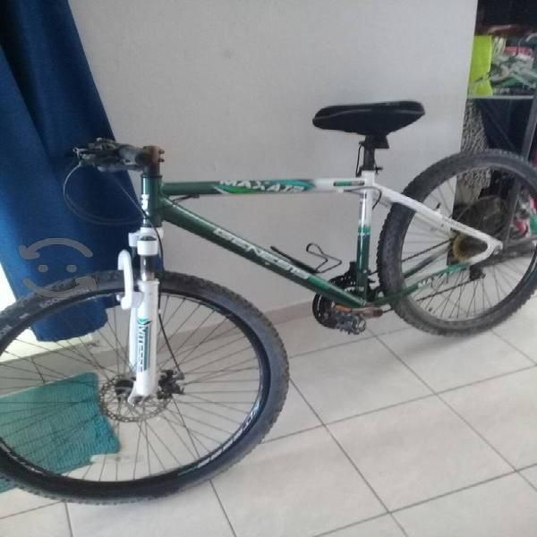 VECINA DEL BARRIO EL BAJÍO DENUNCIA ROBO DE BICICLETA