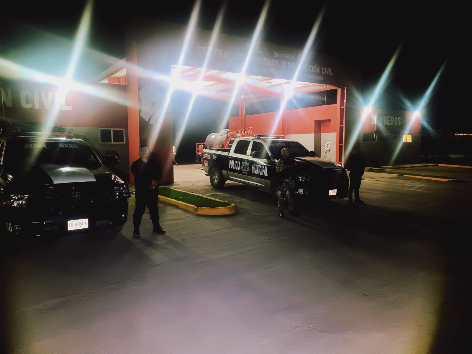 RECORREN POLICÍAS BARRIOS Y COLONIAS DE MÚZQUIZ