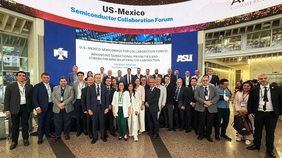 Coahuila impulsa su liderazgo en la industria de semiconductores en foro binacional en EUA