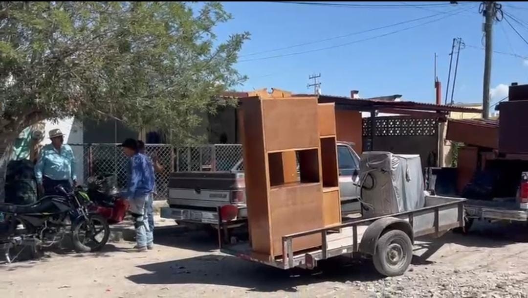Desalojo en la colonia Santo Domingo por adeudo ante INFONAVIT