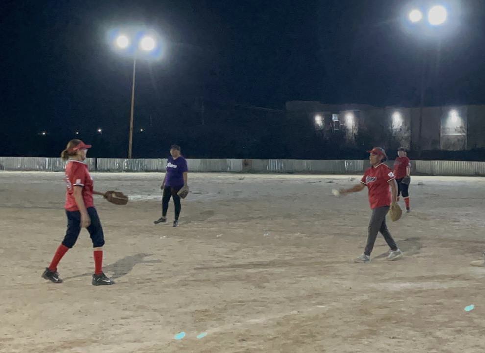Panteras vencen a Rieleras
