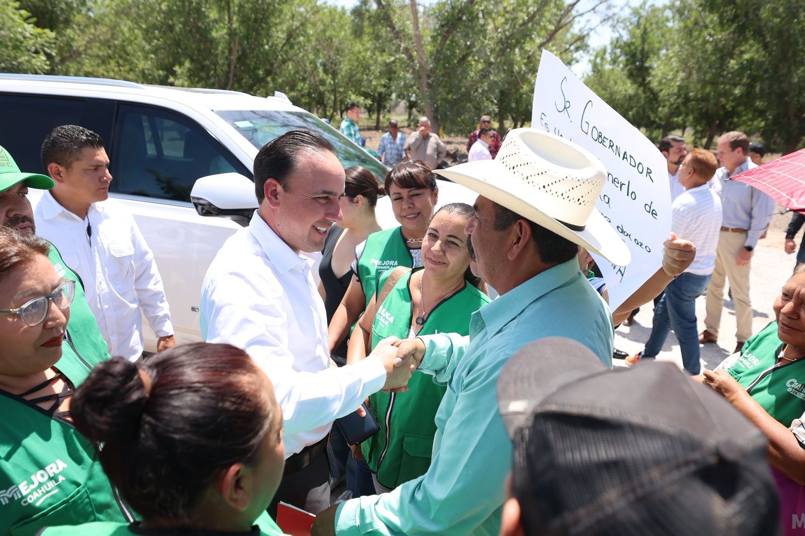 CONTINÚA MANOLO ARRANCANDO GRANDES OBRAS EN COAHUILA