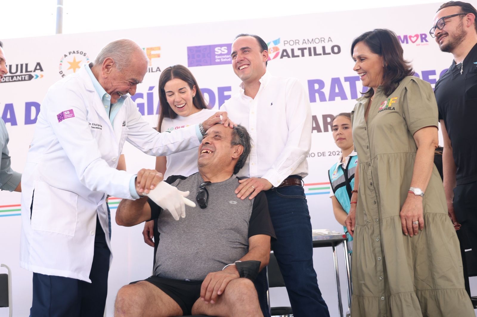 AVANZA CON ÉXITO GRAN PROGRAMA DE OPERACIONES DE CATARATAS EN COAHUILA: MANOLO
