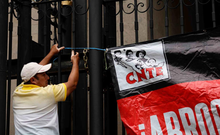 Tras no lograr acuerdo con la CNTE, Gobierno insiste en que propuestas son definitivas; llama a concluir ciclo escolar