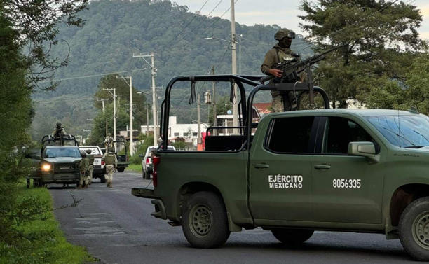 CJNG se enfrenta al Ejército en Michoacán; hay dos agresores muertos