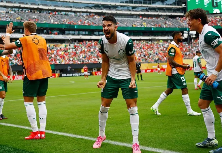 Palmeiras se acerca a los octavos del Mundial de Clubes con sólida victoria sobre Al Ahly