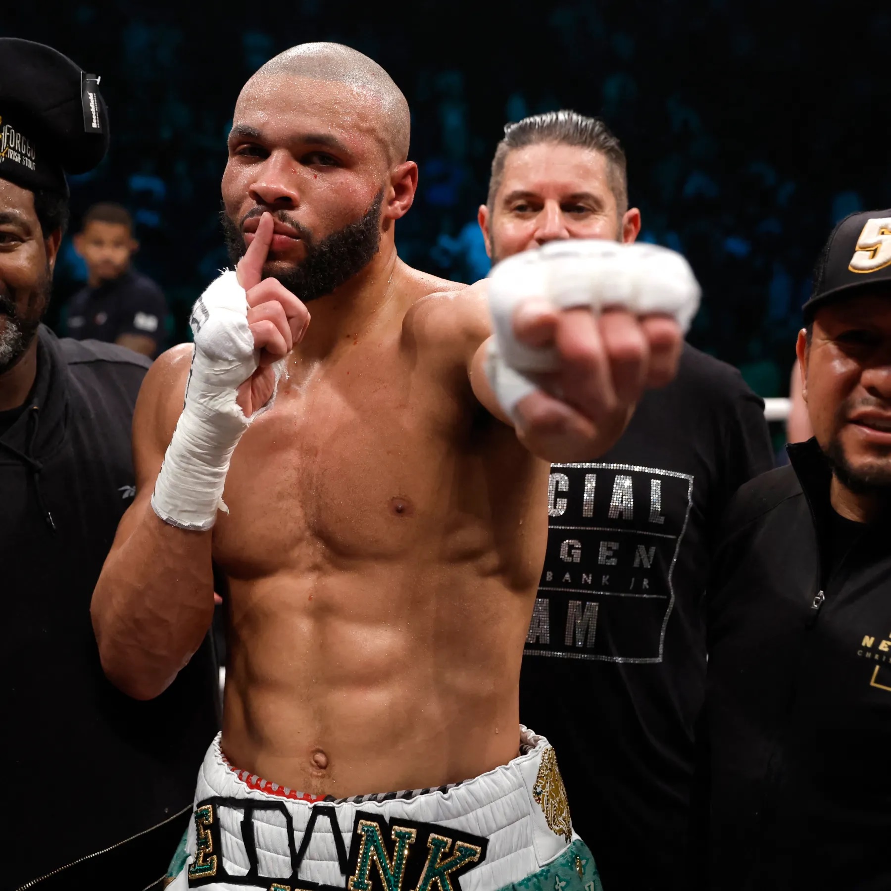 Ya negocian para pelear con ‘Canelo’