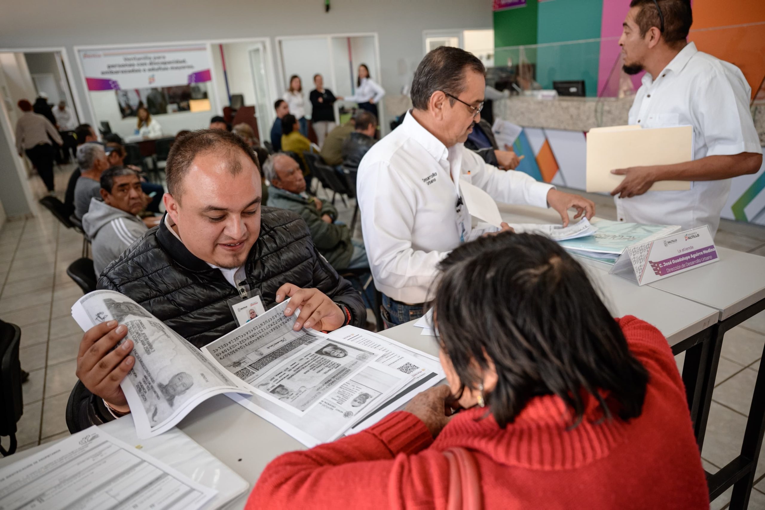 Sigue gobierno de Saltillo simplificando trámites: Javier Díaz