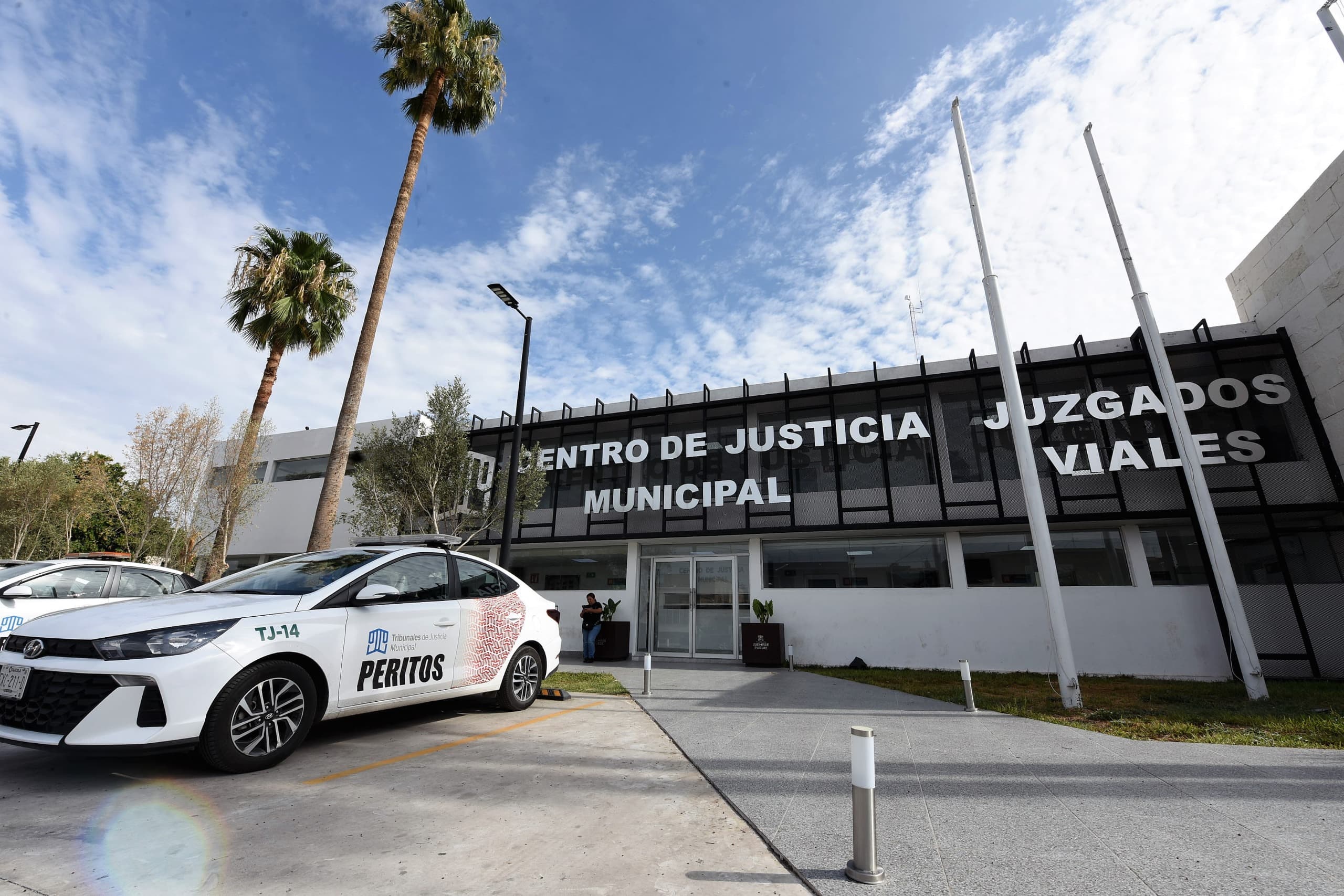 Agilizan atención ante accidentes viales durante temporada de lluvias; recomiendan extremar precauciones al manejar