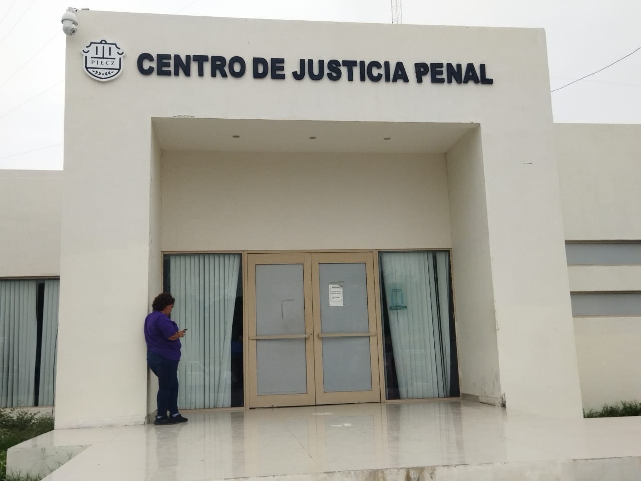 Se quedan en prisión preventiva agresores sexuales de jovencita