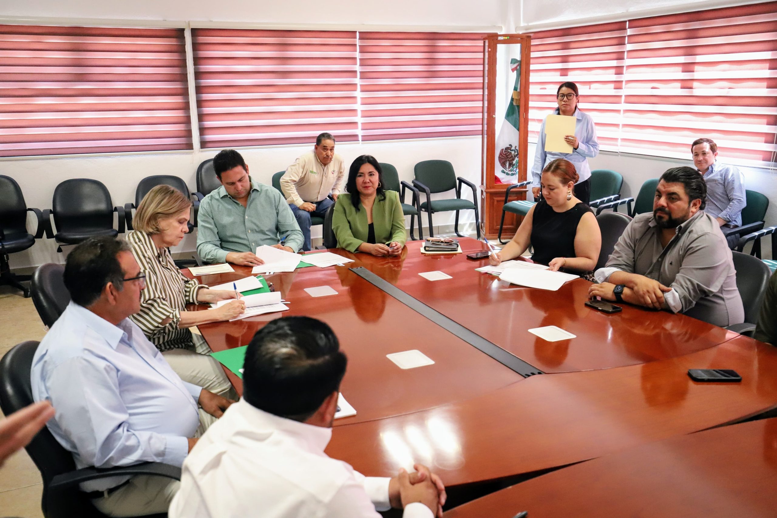 Firman Arteaga, Saltillo y Cuatro Ciénegas convenio forestal con CONAFOR