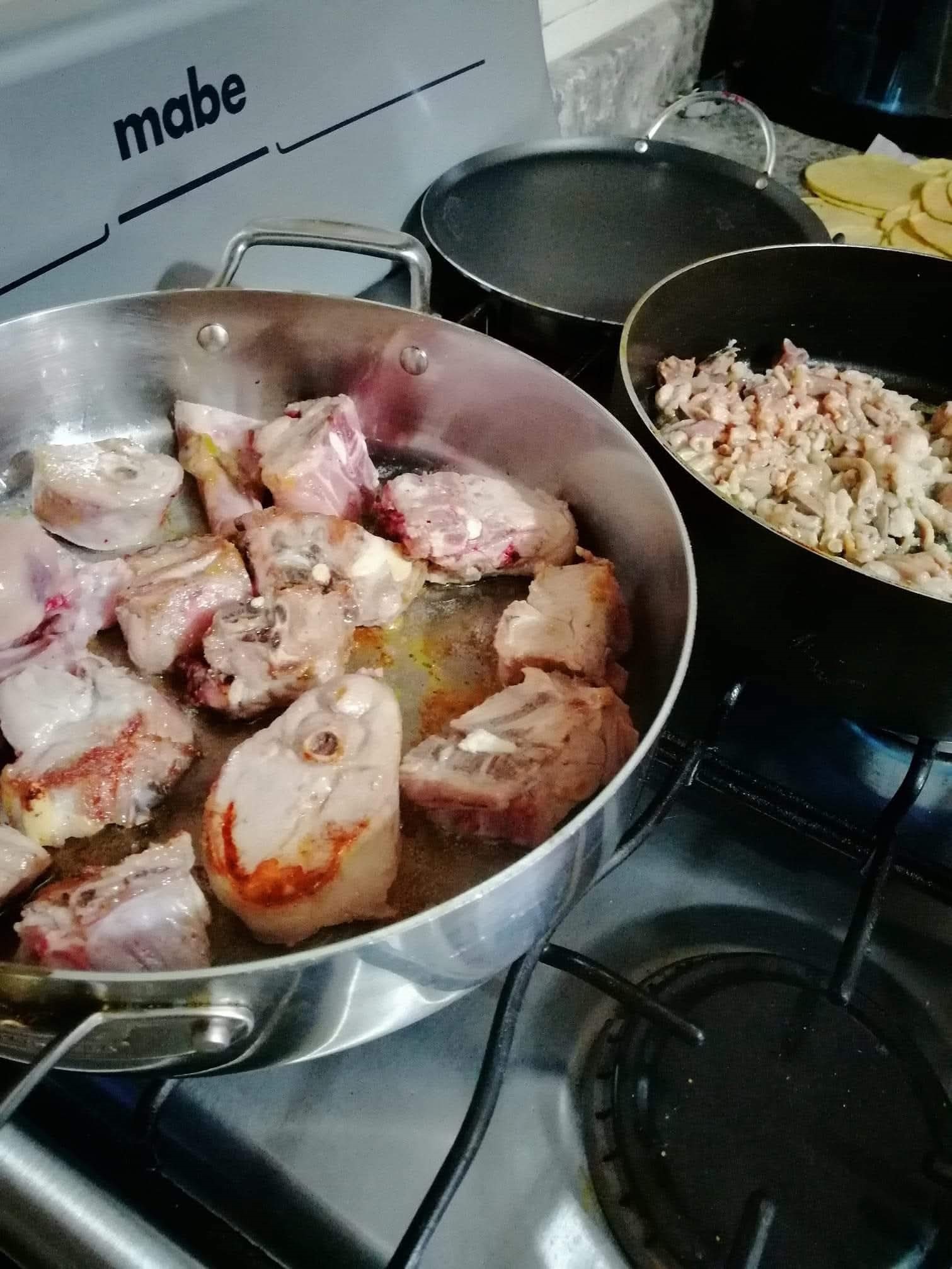 Joven sufre accidente casero cuando cocinaba caldo de pollo  