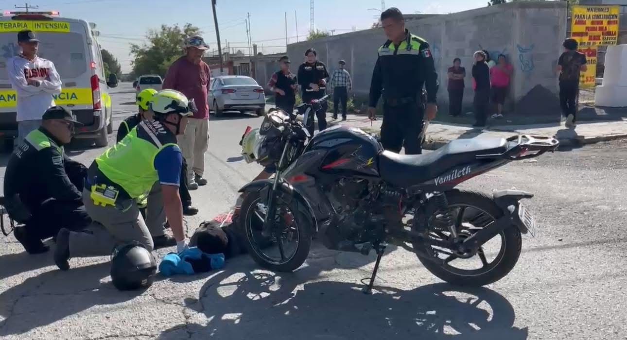 Motociclista resulta herido tras ser arrollado por conductor que huyó en Saltillo