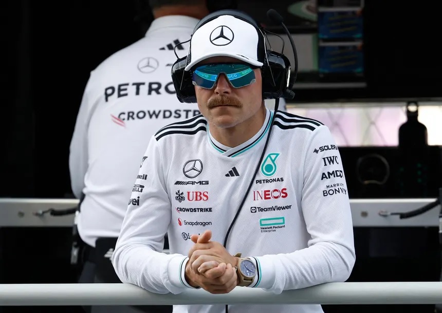 Valtteri Bottas toma ventaja en la lucha por un asiento en Cadillac F1… ¿Adiós Checo Pérez?