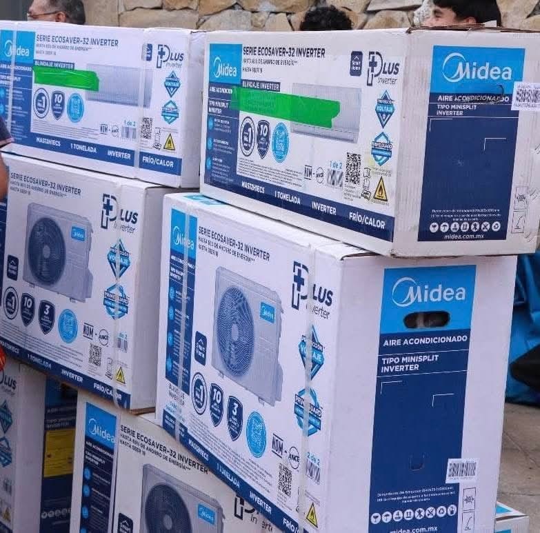UTRC continúa con la instalación gratuita de minisplits en San Juan de Sabinas