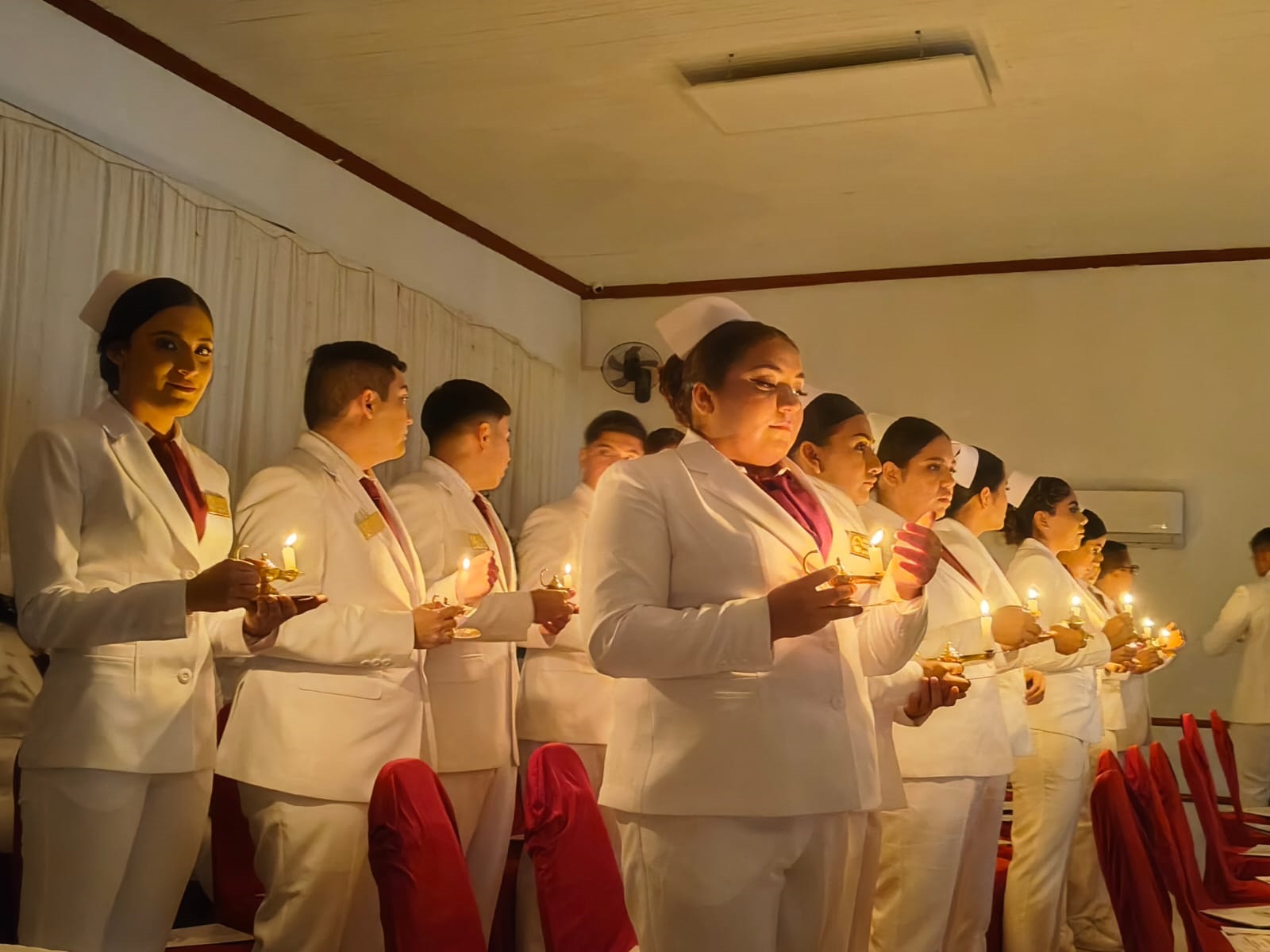 Graduación de la Sexta Generación de la Escuela de Licenciatura en Enfermería Región Carbonífera