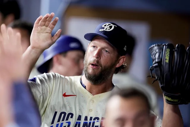 Kershaw, a tres ponches de entrar en la historia