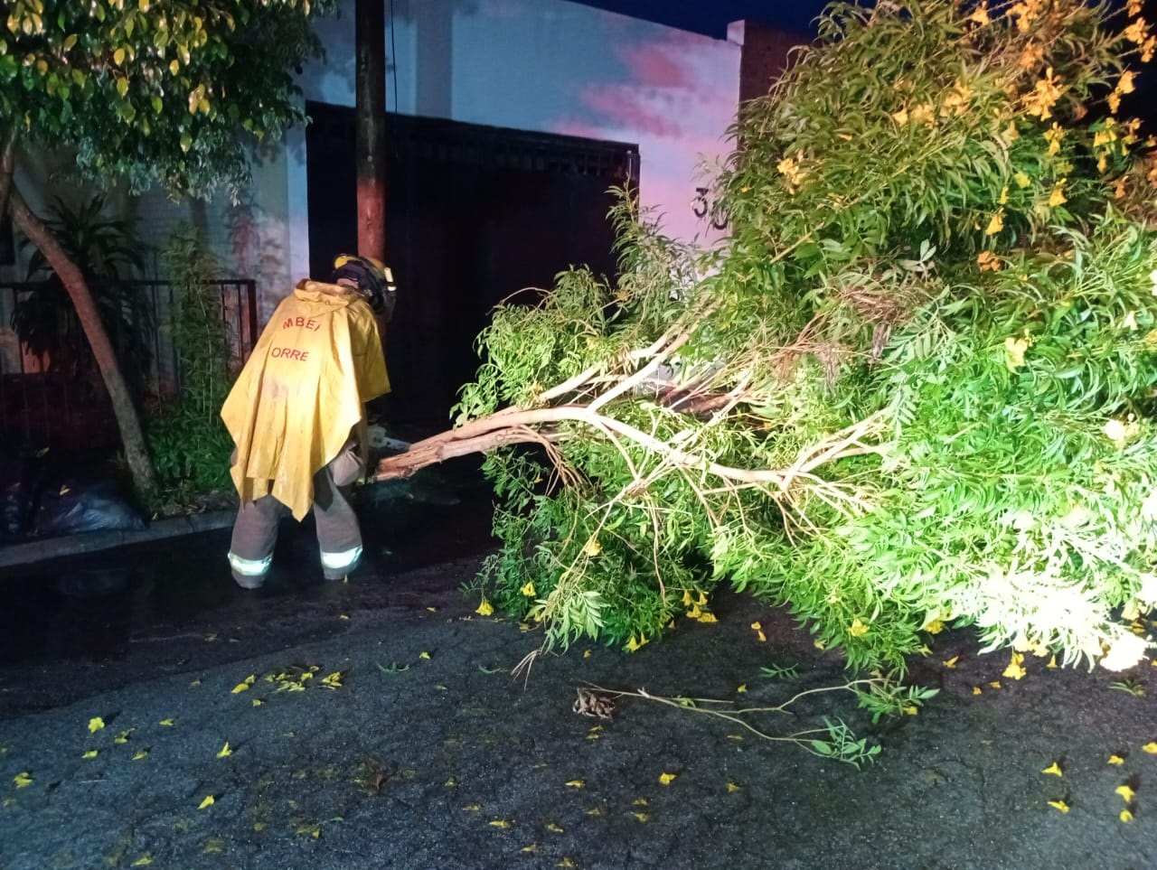 ACTIVO OPERATIVO ESPECIAL DE ATENCIÓN A EMERGENCIAS POR LLUVIAS; CORPORACIONES ESTATALES Y MUNICIPALES LISTAS PARA ACTUAR