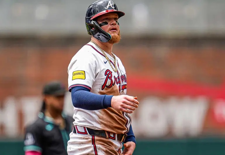 Bravos ponen en asignación a Alex Verdugo y reactivan a Jurickson Profar tras suspensión
