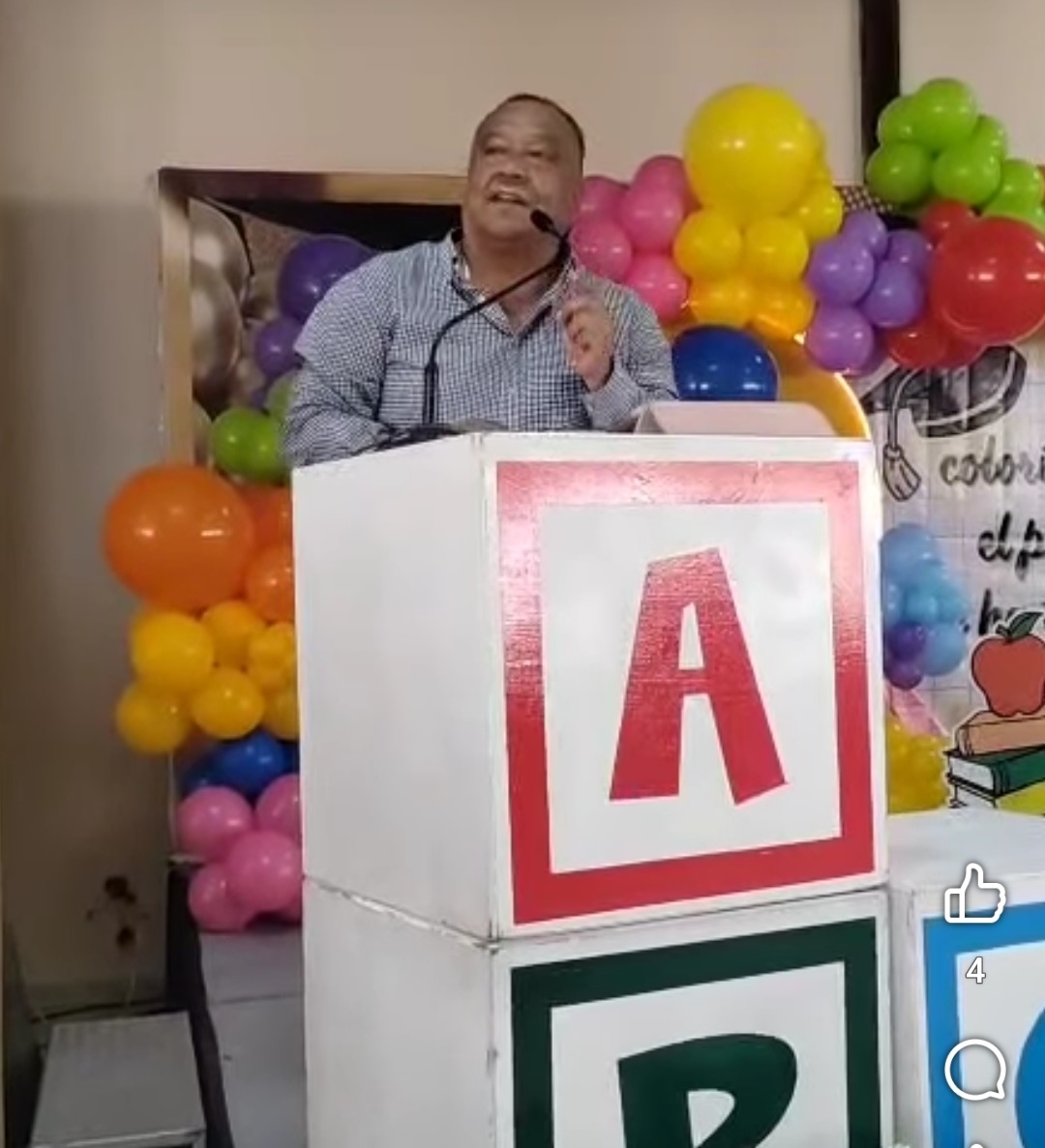 Cumple José Luis López Cepeda con estudiantes del jardín de niños Hacienda Narro
