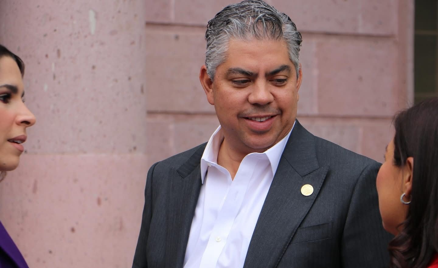 Alerta por títulos falsos: Alfredo Paredes pide actuar ante irregularidades en instituciones educativas