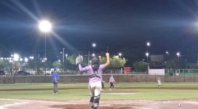 LENIS 11-170825-SOFTBOL-3