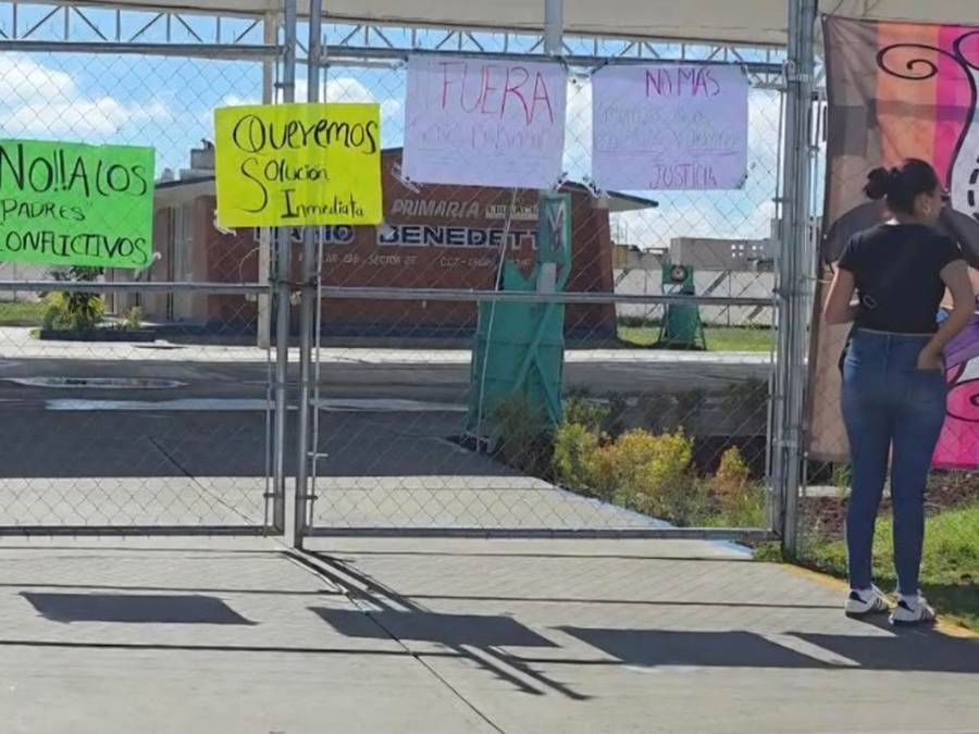 Niño entra a escuela con cuchillo y amenaza a compañeros; padres exigen expulsión inmediata