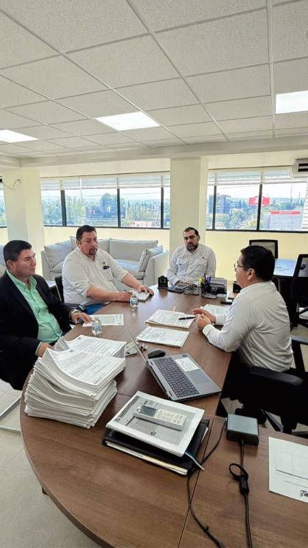 Revisan SNTSS y Delegación del IMSS temas prioritarios para mejorar condiciones laborales en Coahuila