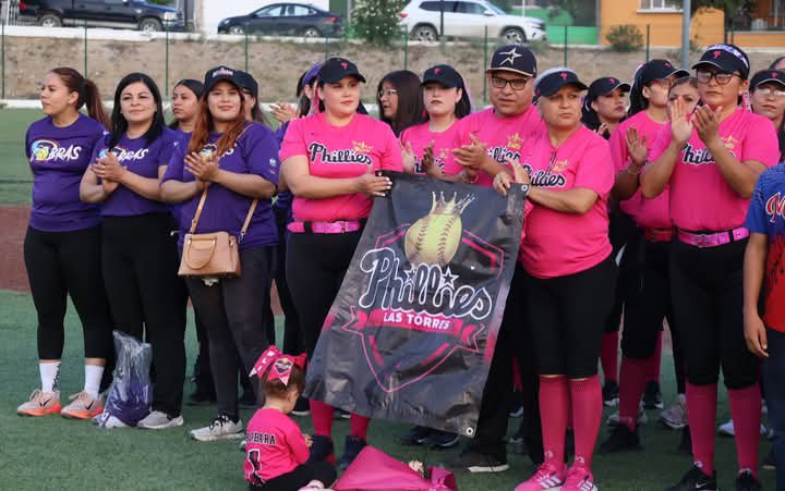 Inauguran tercera temporada de Softbol Femenil en NR